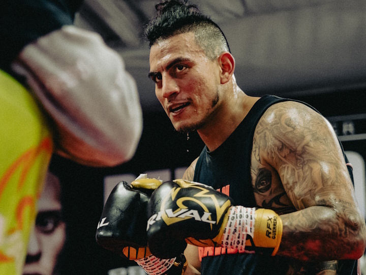 David Benavidez is confident that his brother pulling off a victory against Charlo would stand as the most significant upset in the realm of boxing