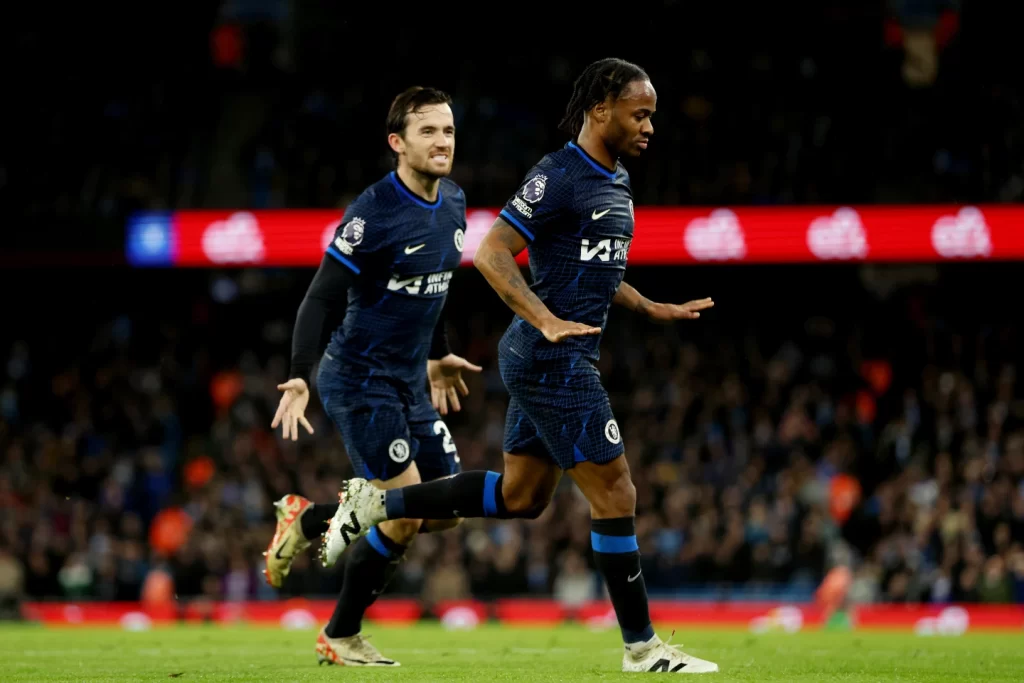 Sterling_celebrates_vs_Man_City