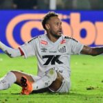 1764167487144_AFP__20251120__AGIF772440__v1__HighRes__BrazilianChampionshipA2025SantosVsMirassol