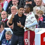 Mikel-Arteta-with-Eberechi-Eze-1