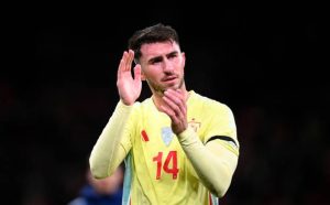 copenhagen-denmark-aymeric-laporte-of-spain-acknowledges-the-fans-after-the-uefa-nations
